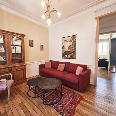 Le Bienheureux, Le Calme En Et Jardin Apartment