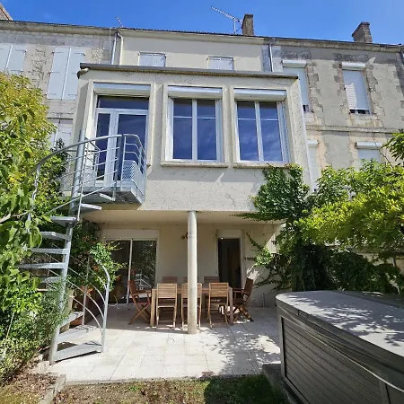Le Bienheureux, Le Calme En Et Jardin Apartment *