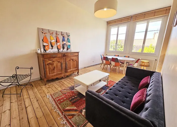 Le Bienheureux, Le Calme En Et Jardin