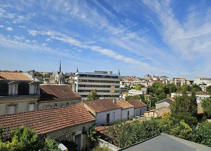 Le Bienheureux, Le Calme En Et Jardin