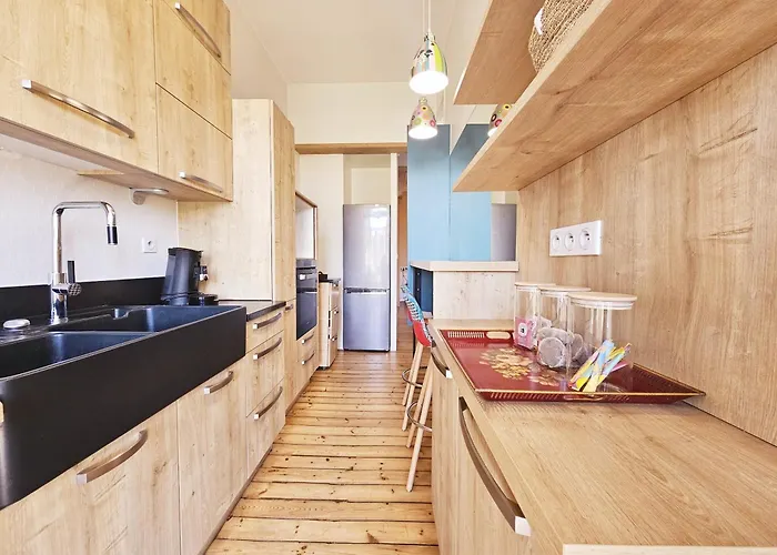 Le Bienheureux, Le Calme En Et Jardin Apartment