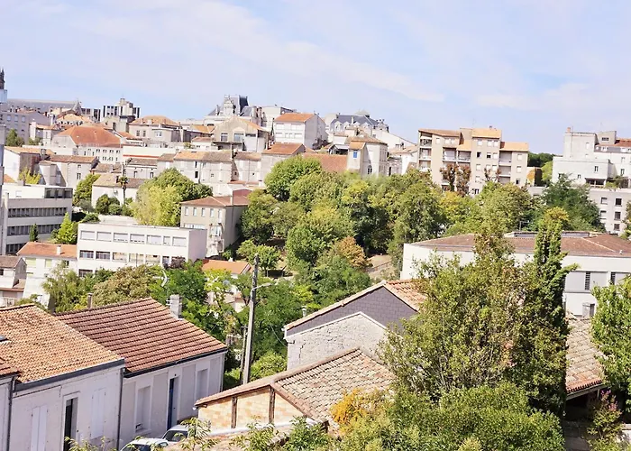 Le Bienheureux, Le Calme En Et Jardin