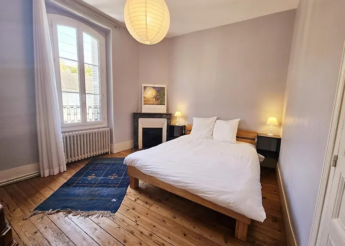 Apartment Le Bienheureux, Le Calme En Et Jardin Angouleme