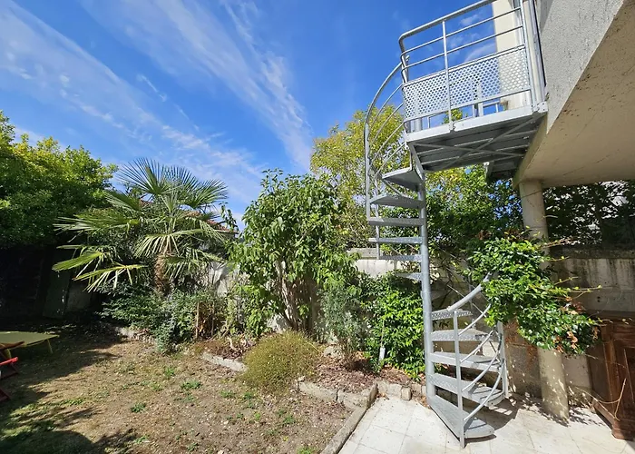 Le Bienheureux, Le Calme En Et Jardin * Angouleme